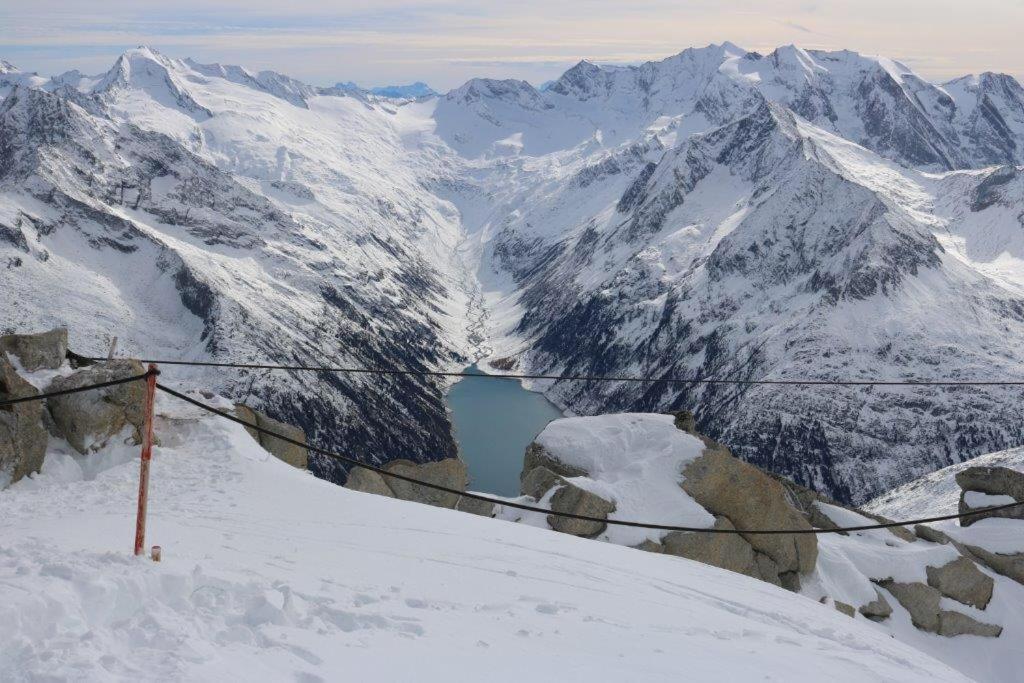 Landhaus Katharina Bis 12 Personen Mit Saunachalet Und Blick Auf Die Bergwelt Des Zillertals Hippach Exterior photo